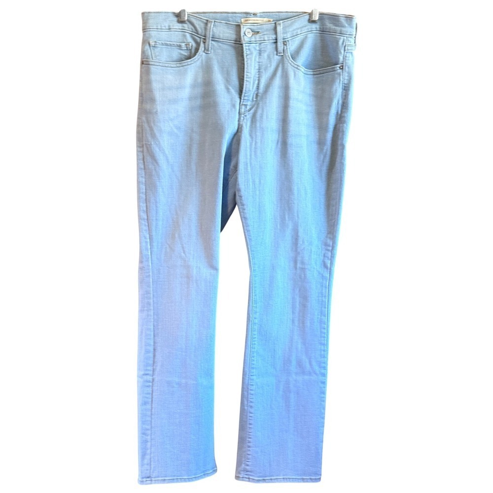 Levi's 315 Shaping Bootcut Women's Jeans Light Wash Size 33 - Picture 2 of 7